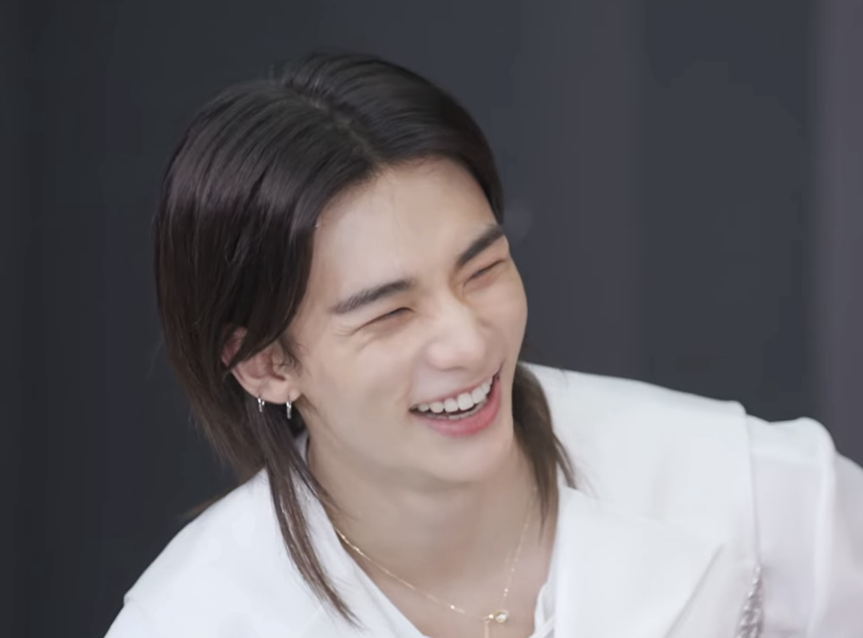 Behind-the-scenes cut of Hyunjin (Stray Kids)