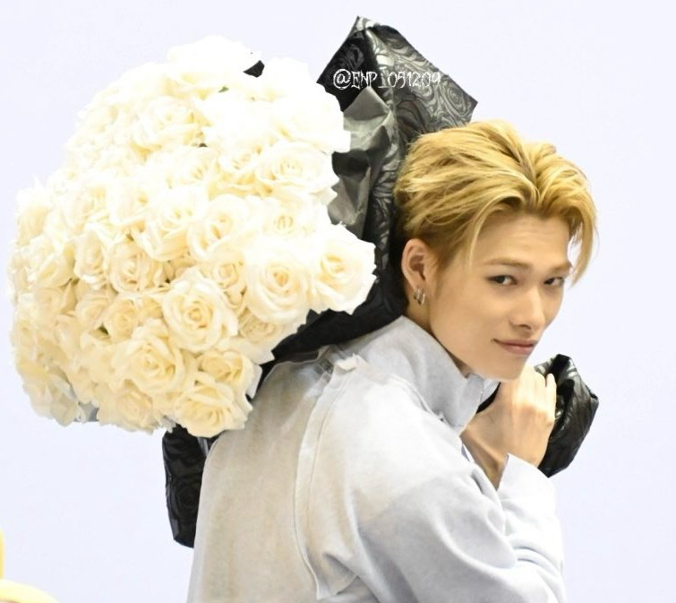 NI-KI (ENHYPEN)的幕後花絮