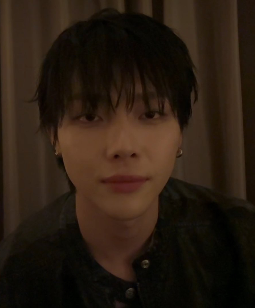 Behind-the-scenes cut of Nicholas (&TEAM)