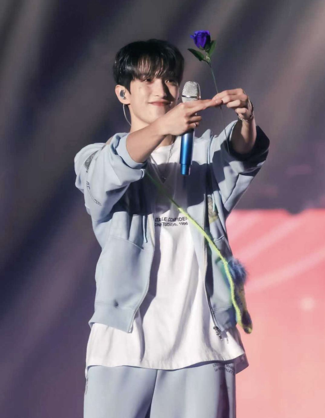 Latest photo of DK (SEVENTEEN)