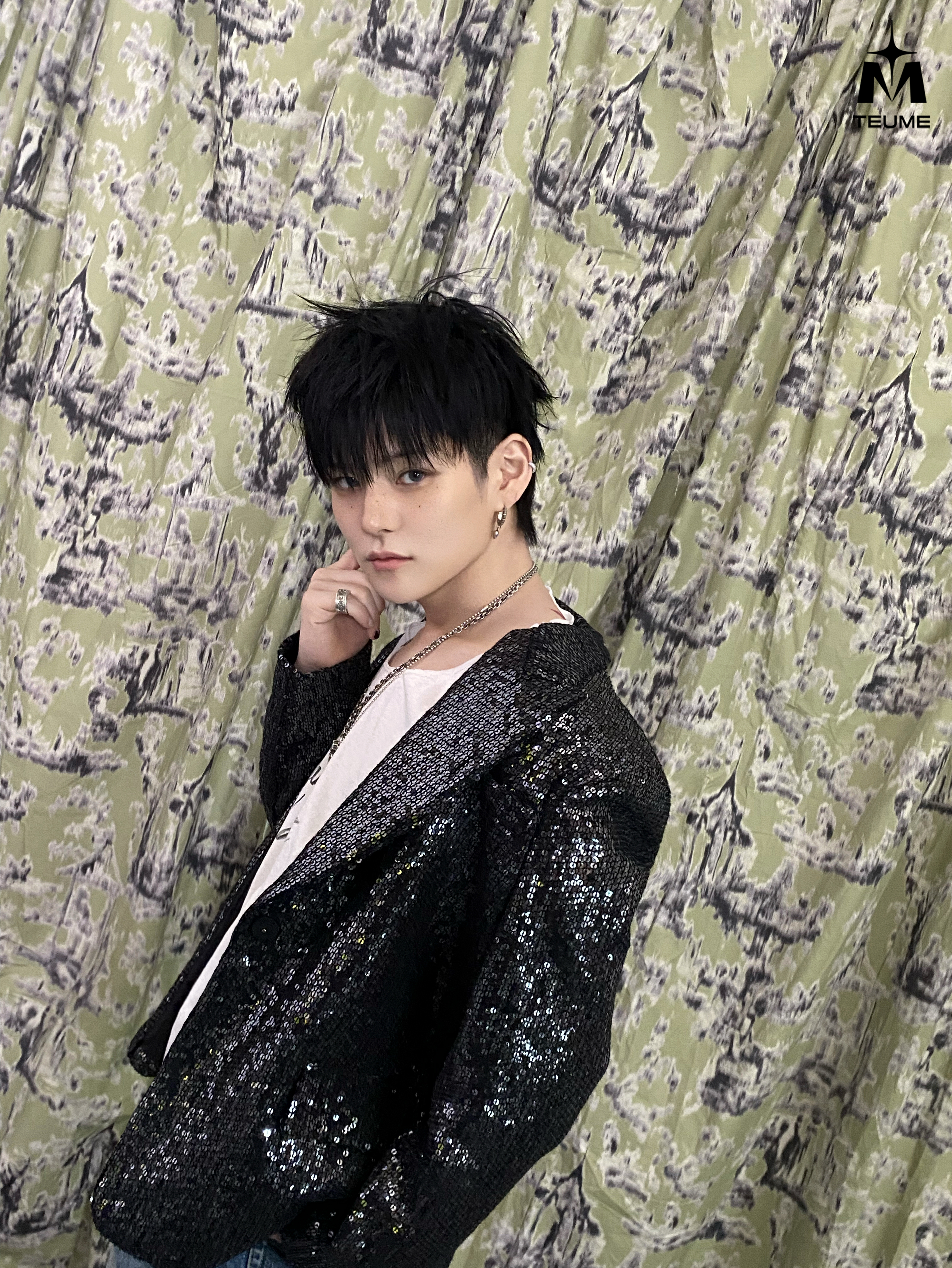 TREASURE의 비하인드 컷