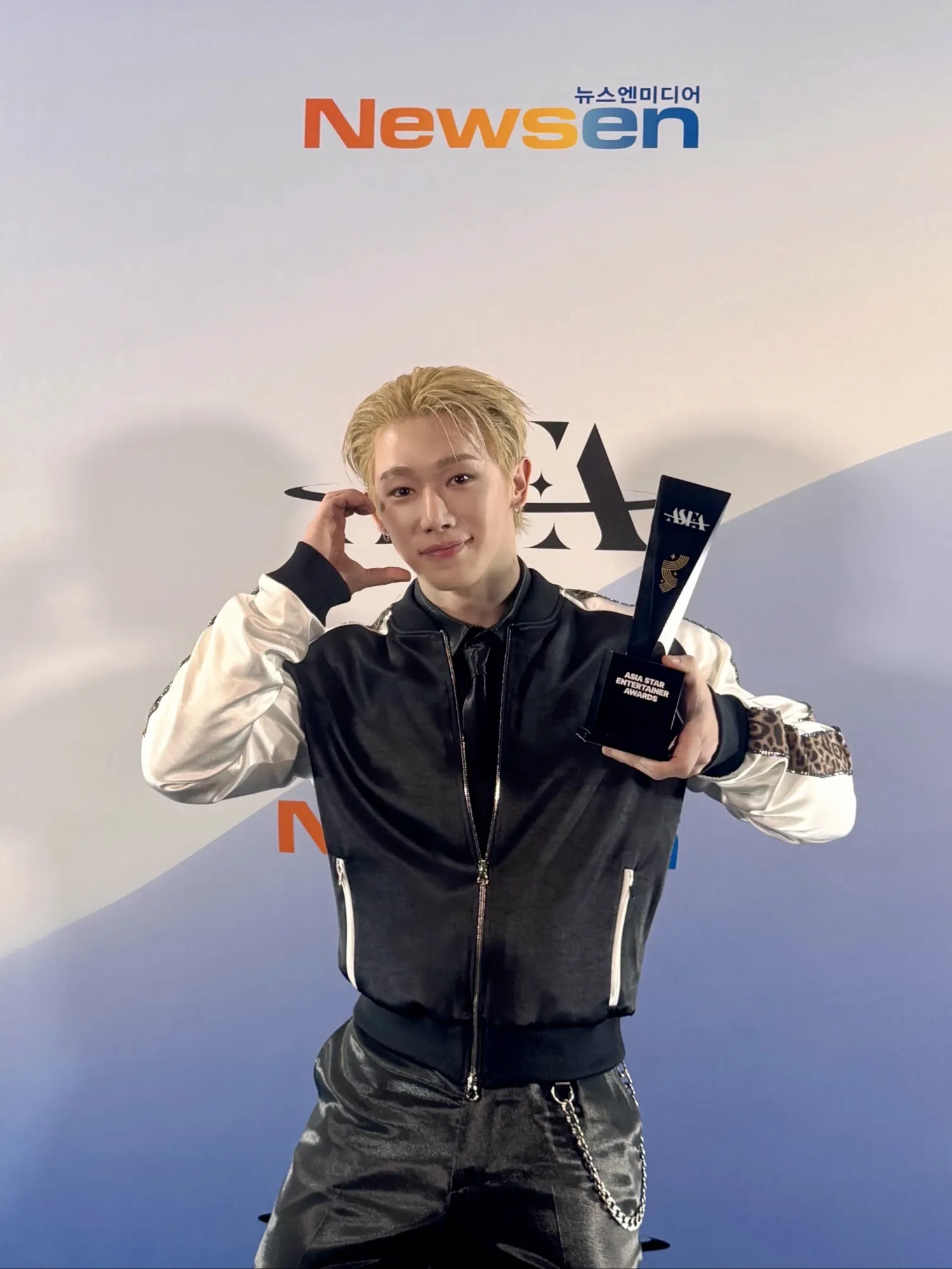 Behind-the-scenes cut of Wonho