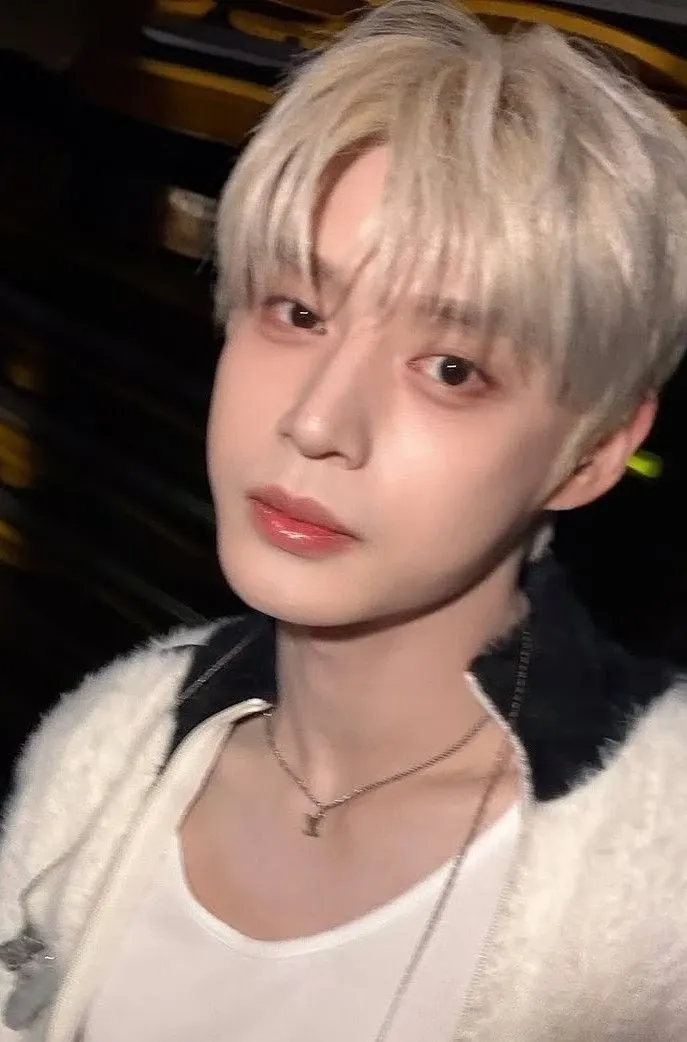 金地雄 (ZEROBASEONE)粉絲拍下的瞬間