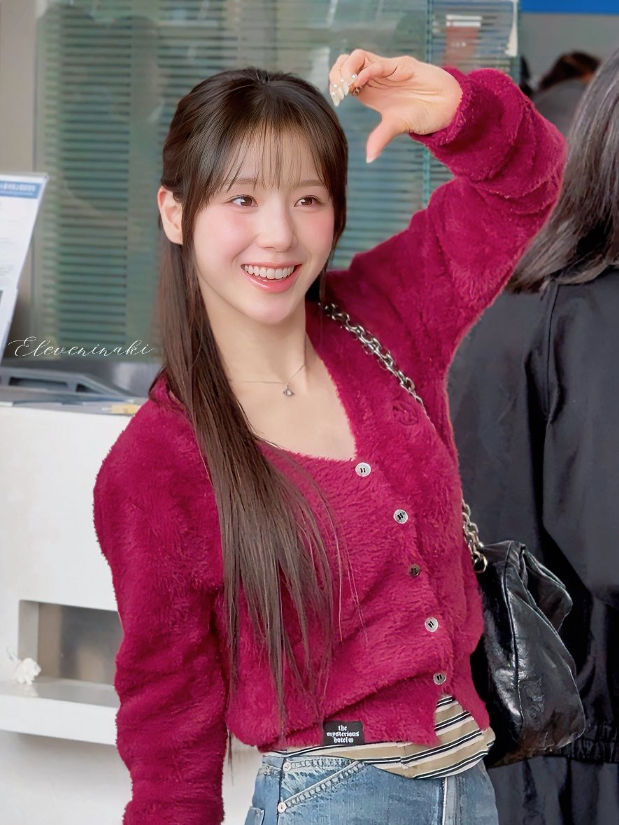 Recent activity shot of HeeJin (ARTMS)