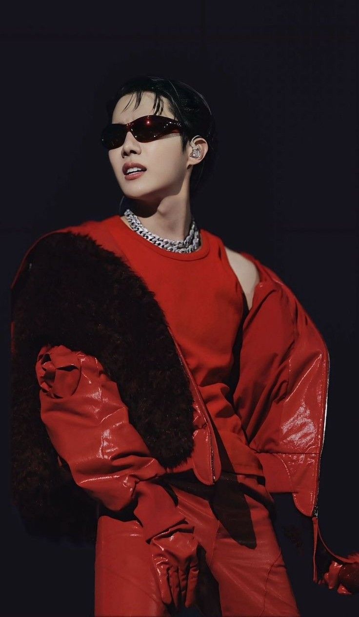 제이홉 (방탄소년단) 최근 활동샷