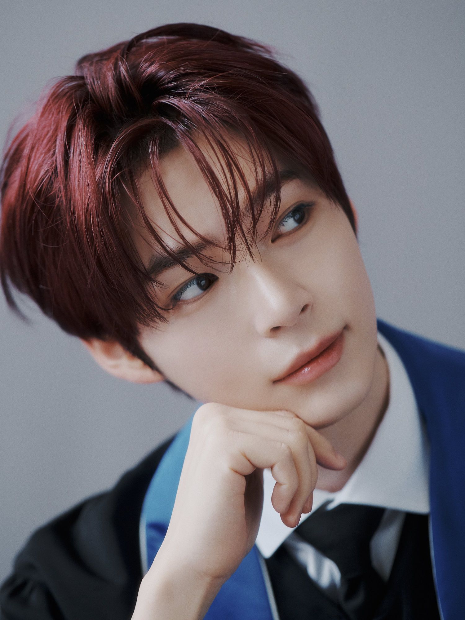 성한빈 (제로베이스원)의 최신 사진