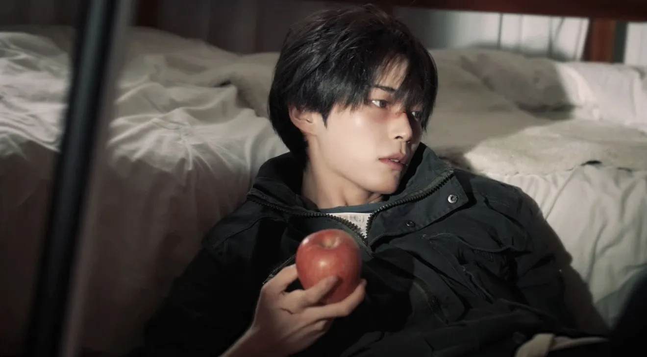 成韩彬 (ZEROBASEONE)的最新活动照片