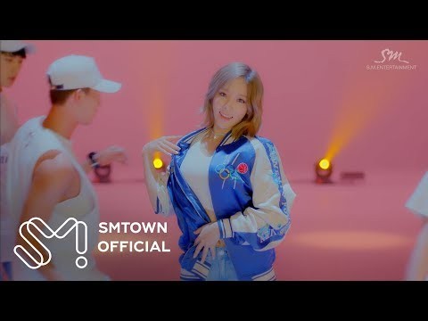 Behind-the-scenes cut of Taeyeon (Girls' Generation)