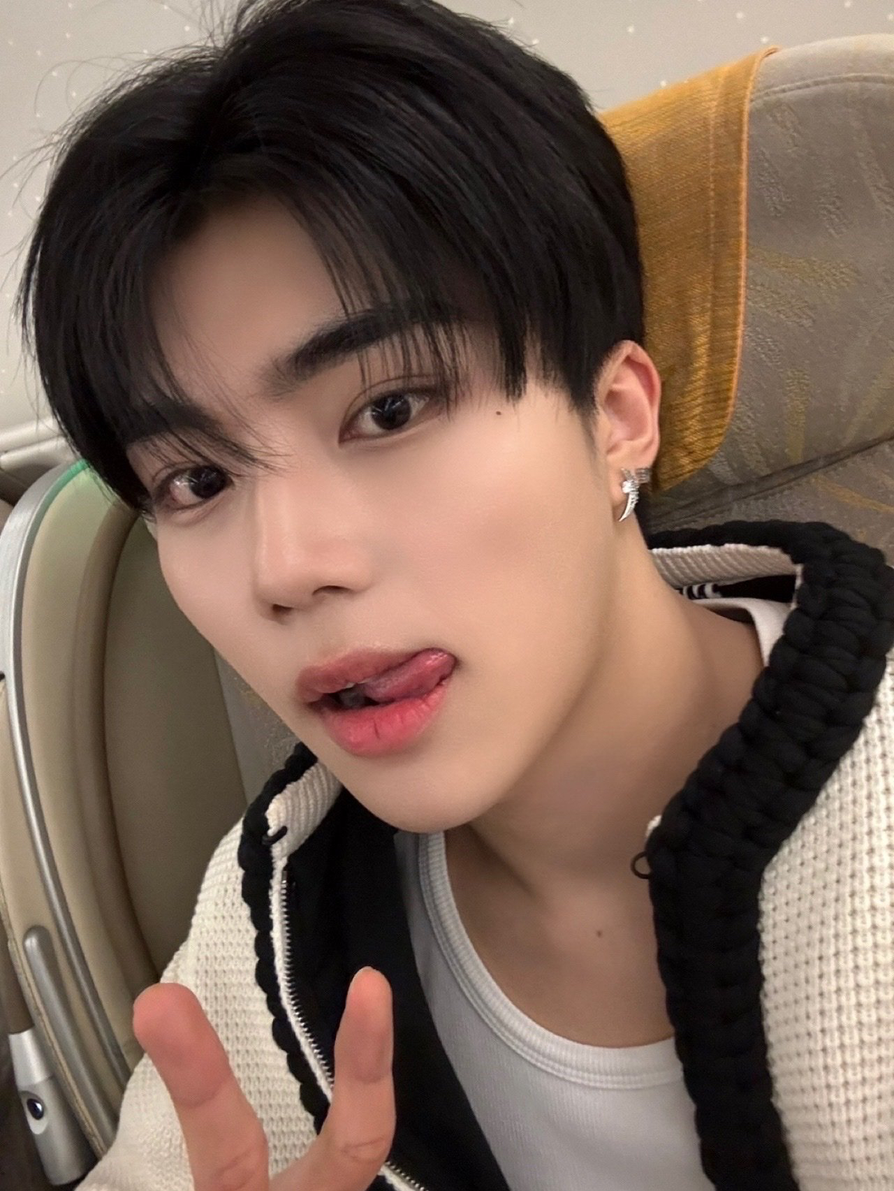 Behind-the-scenes cut of Park Gunwook (ZEROBASEONE)