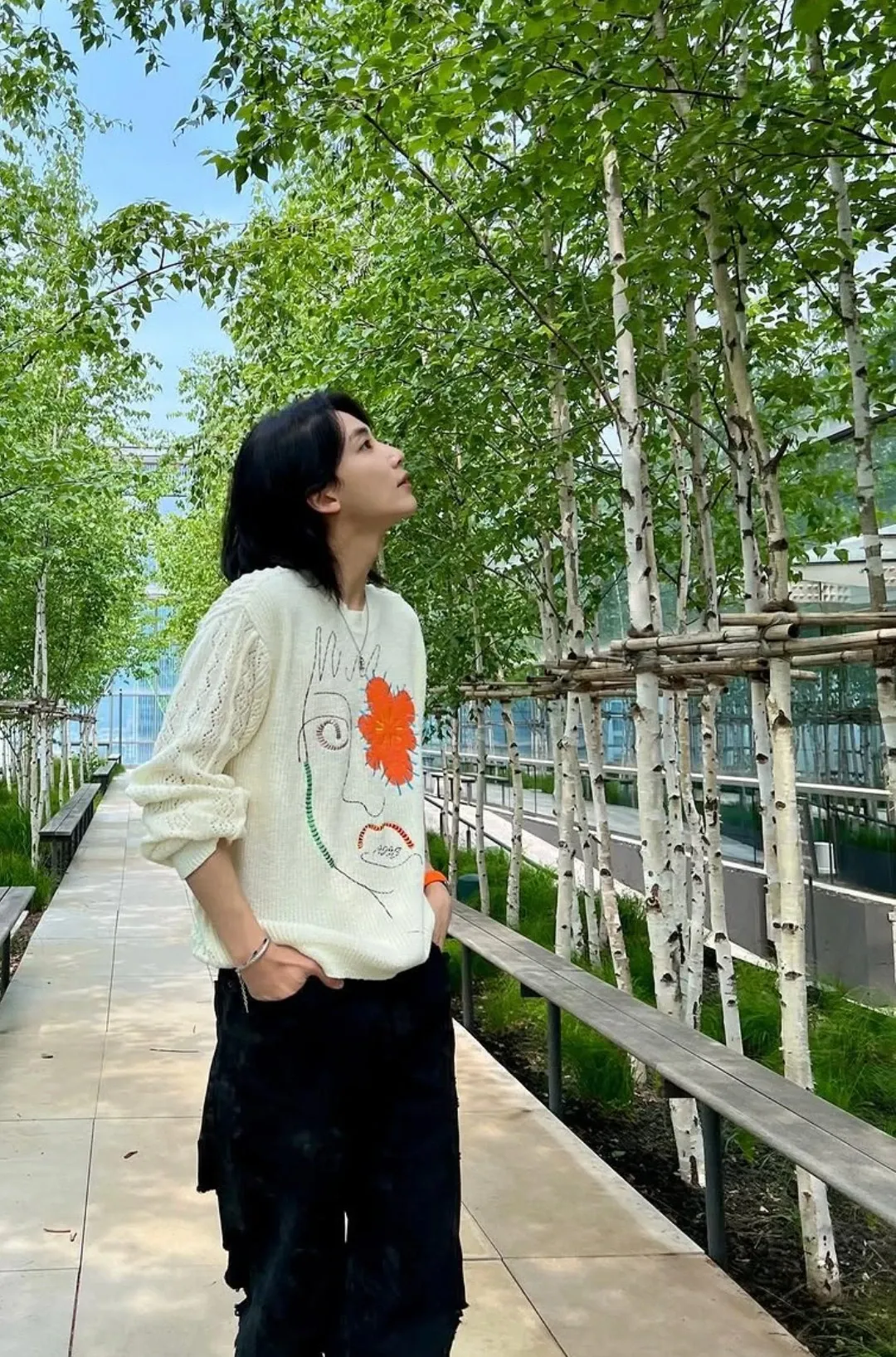 Recent activity shot of Jeonghan (SEVENTEEN)