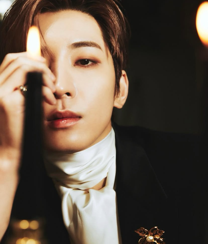 Recent activity shot of Wonwoo (SEVENTEEN)