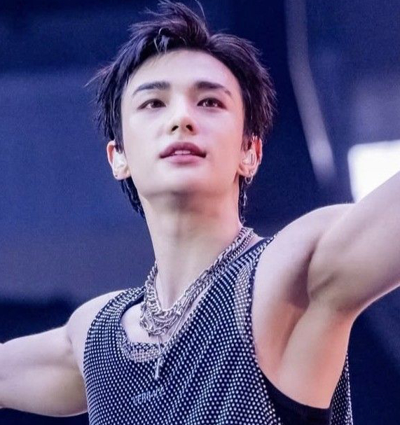 Behind-the-scenes cut of Hyunjin (Stray Kids)