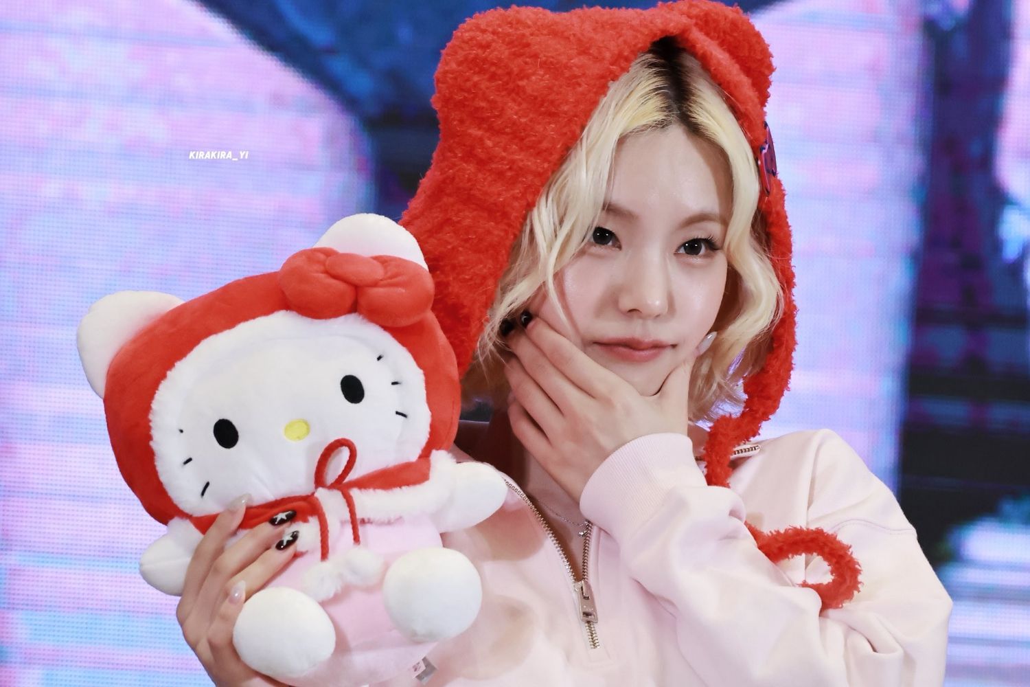 Momen yang diabadikan oleh penggemar Yeji (ITZY)