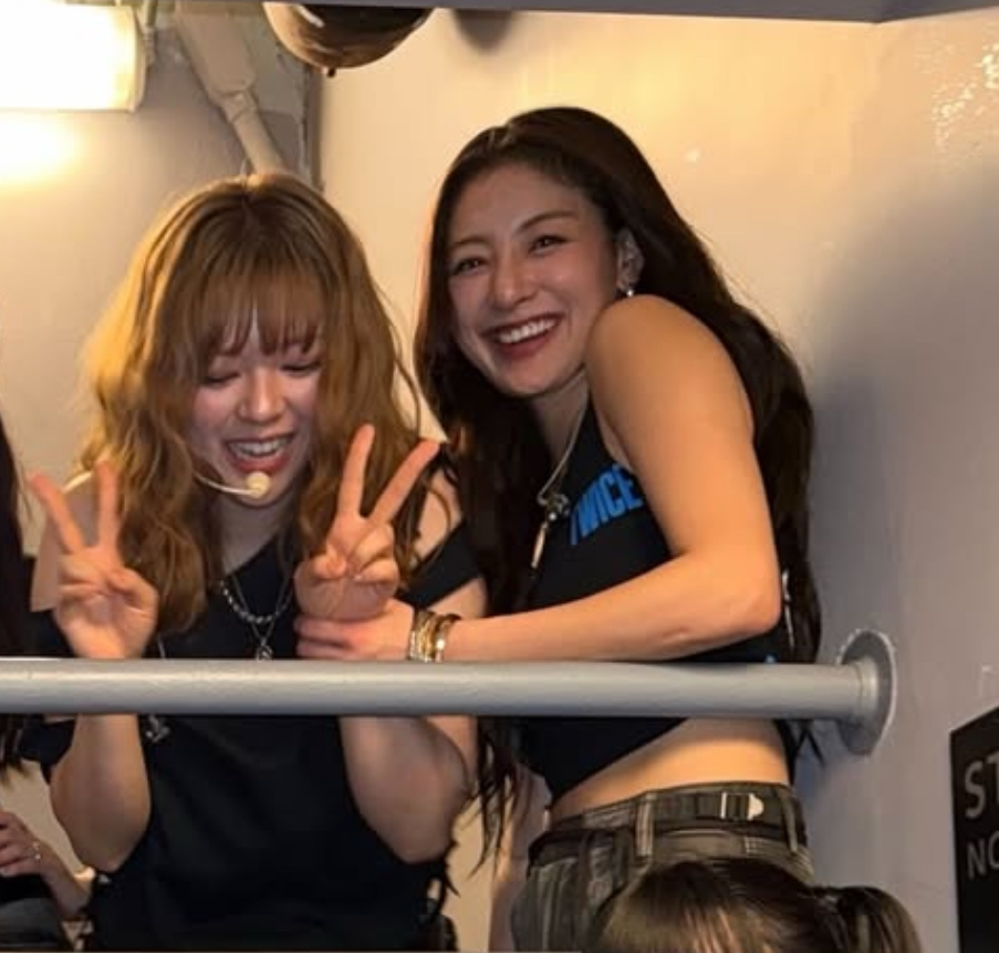 지효 (TWICE)의 비하인드 컷