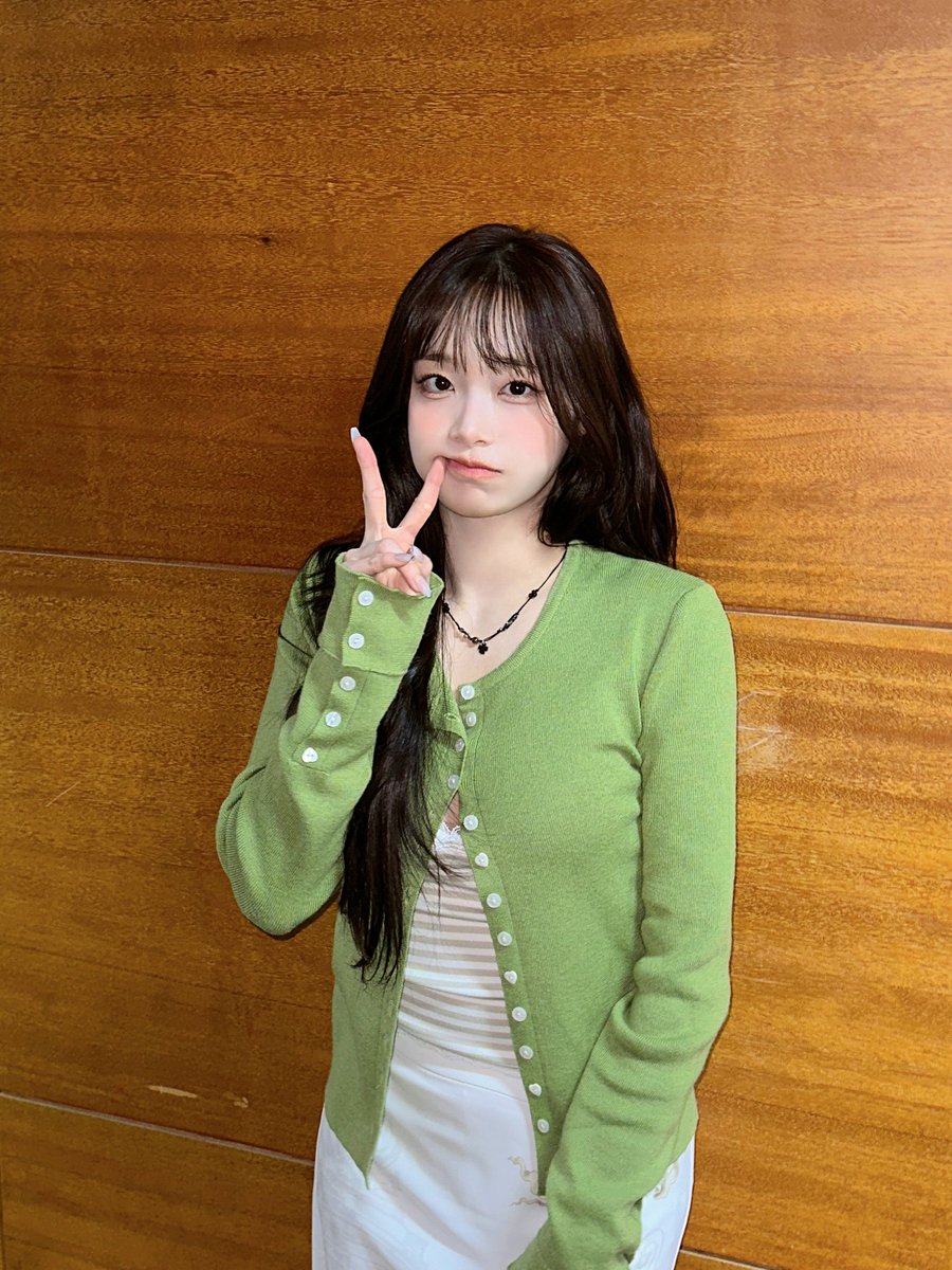 Recent activity shot of Chuu