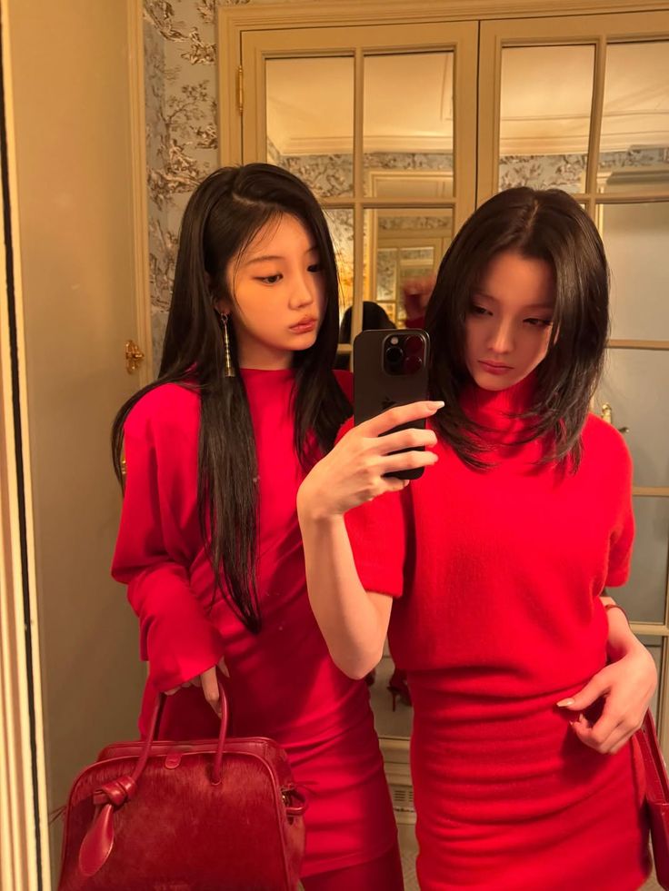 Recent activity shot of ILLIT