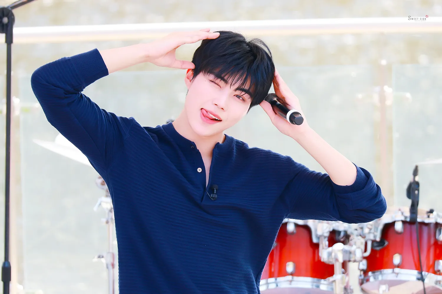 Behind-the-scenes cut of Park Gunwook (ZEROBASEONE)