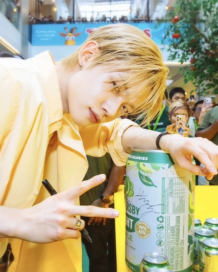 Momen yang diabadikan oleh penggemar Yeonjun (TOMORROW X TOGETHER)