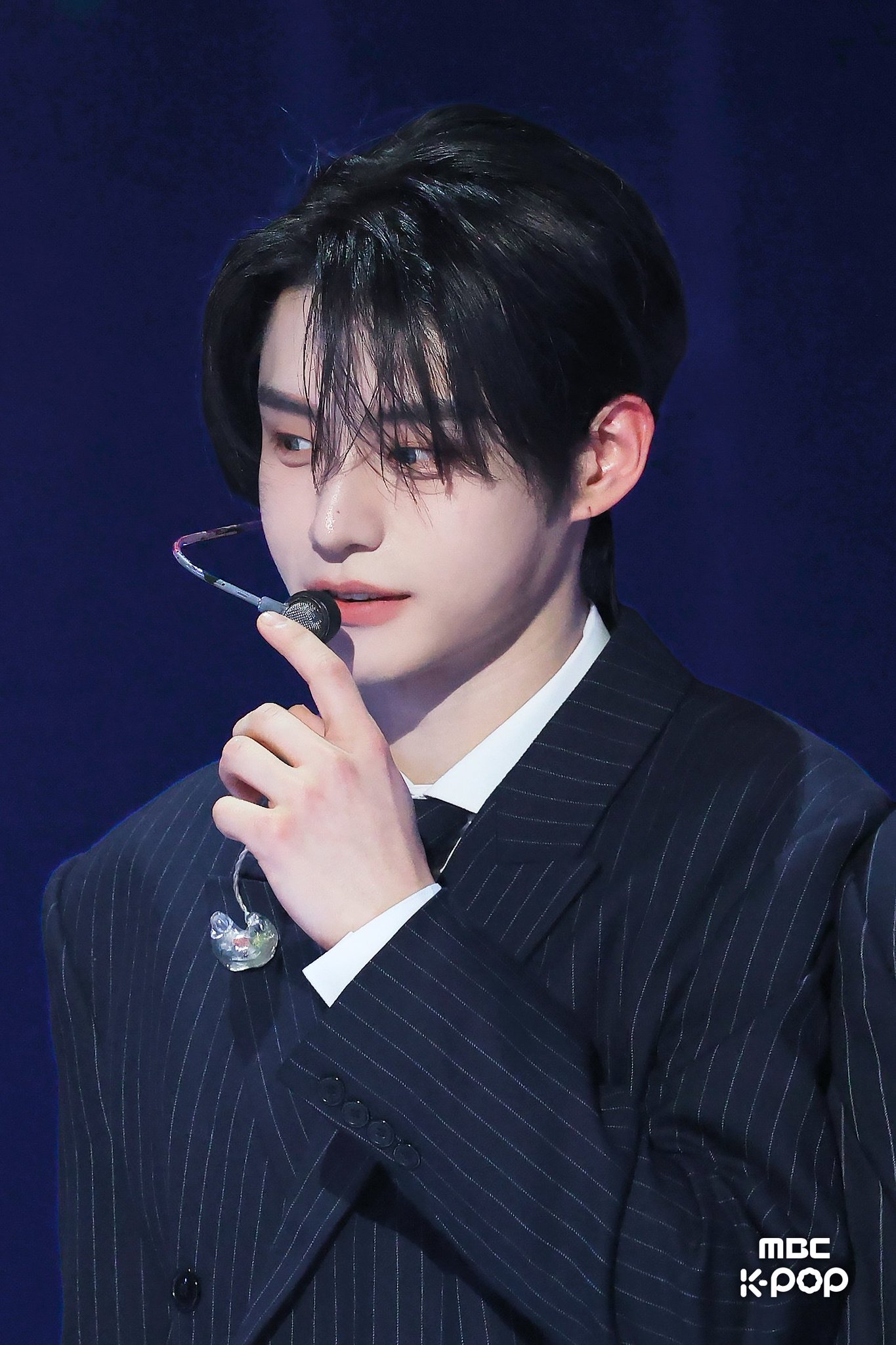 A moment captured by Kim Jiwoong (ZEROBASEONE)'s fan