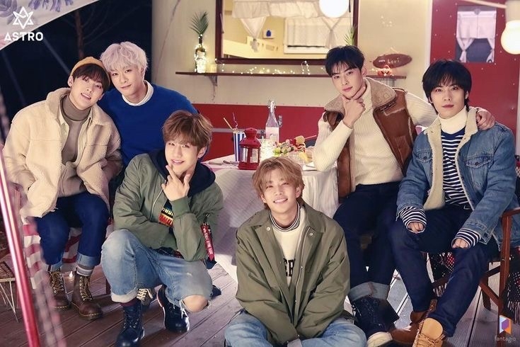 Latest photo of Moonbin (ASTRO)