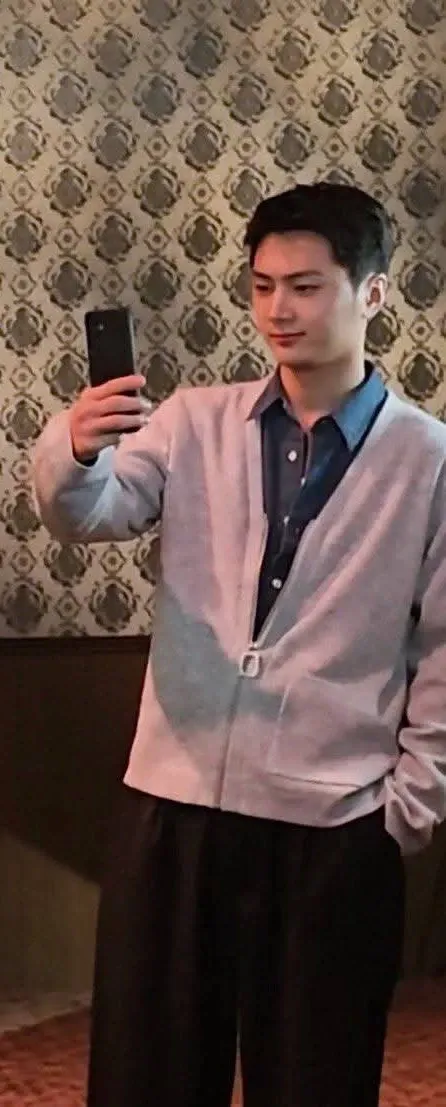 Today's most popular wallpaper in the Jay (ENHYPEN) community