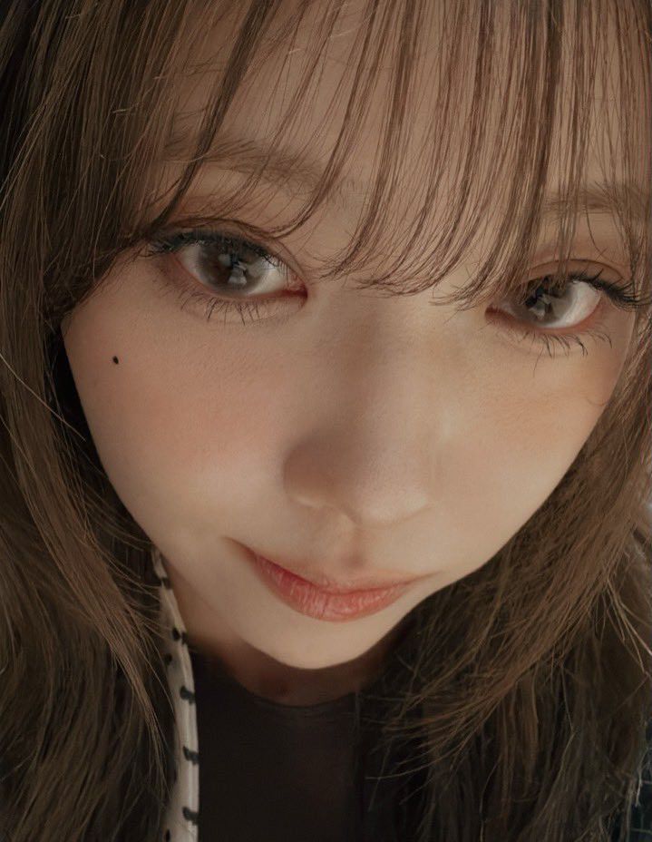 Latest photo of Mayuka (NiziU)