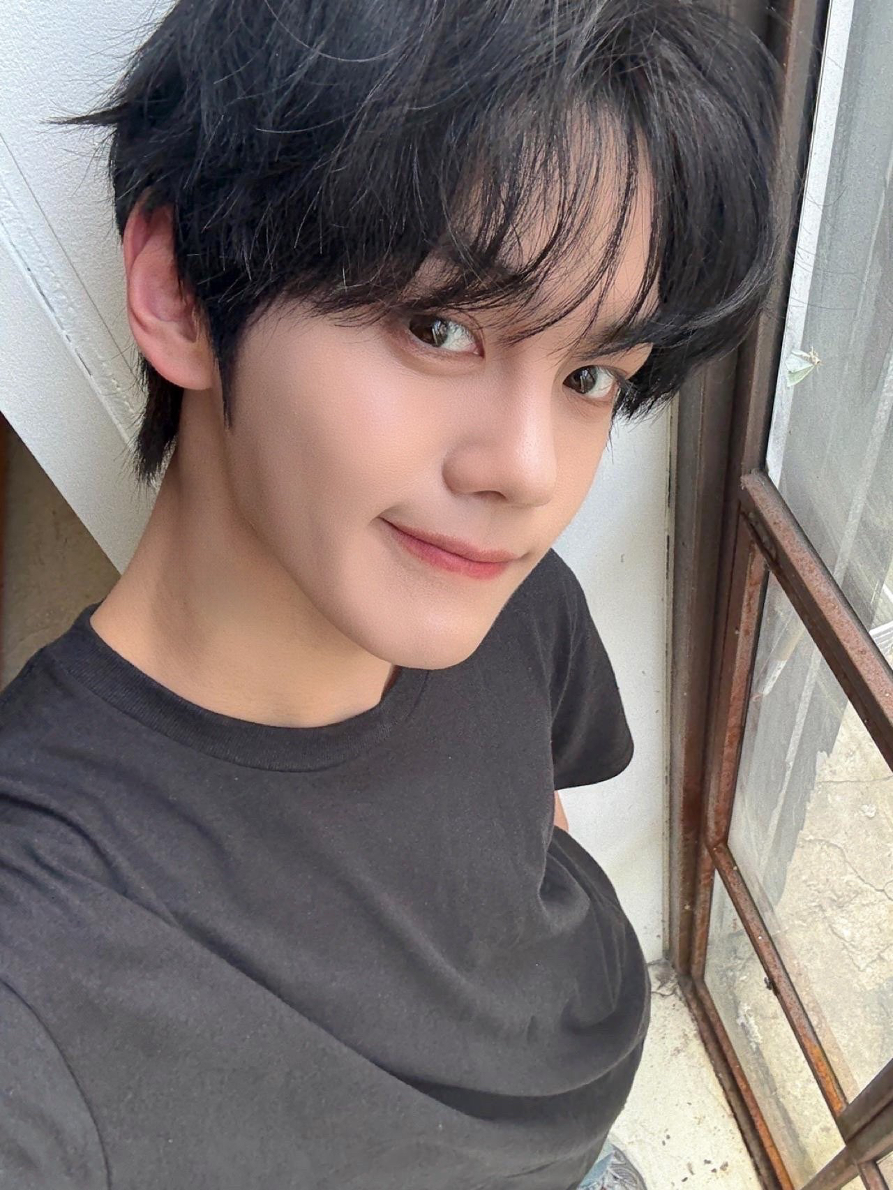 Recent activity shot of Kim Gyuvin