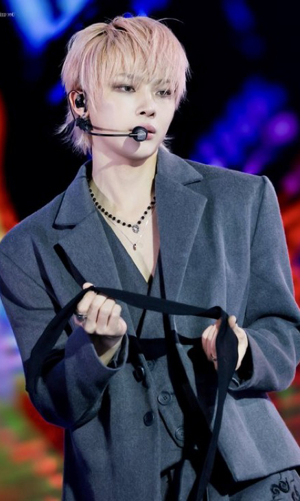 Latest photo of Nicholas (&TEAM)