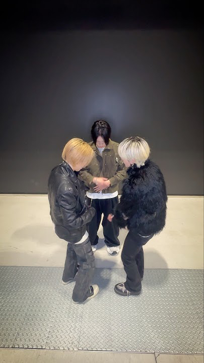 Today's most popular wallpaper in the Doyoung (TREASURE) community