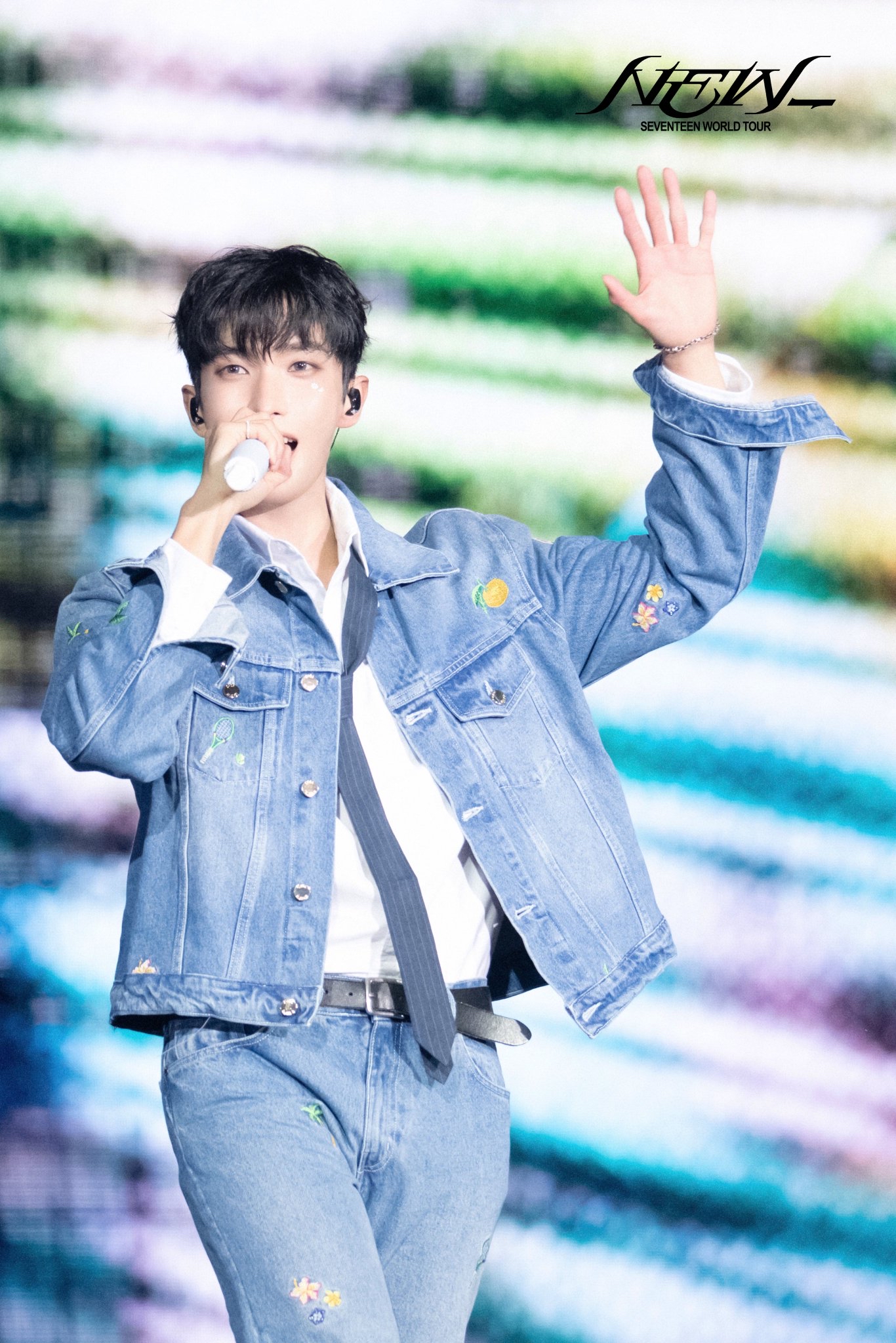 DK (SEVENTEEN)的最新活動照片