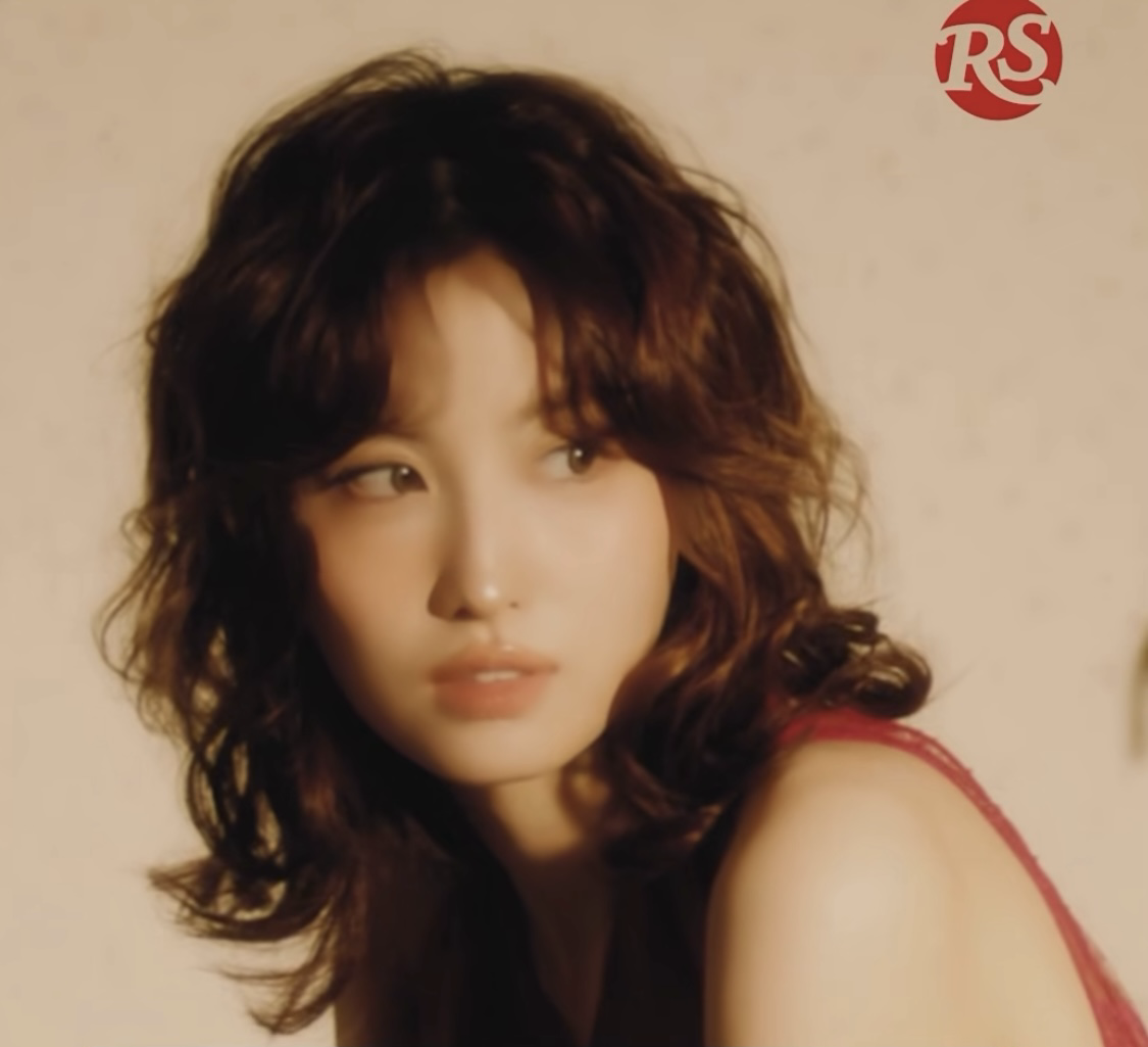 Foto aktivitas terbaru Momo (TWICE)