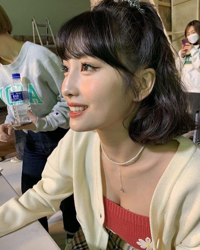 모모 (TWICE)의 최신 사진