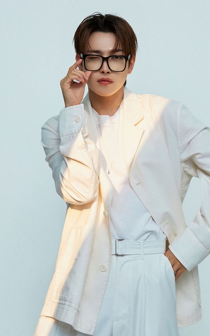 Behind-the-scenes cut of Hongjoong (ATEEZ)