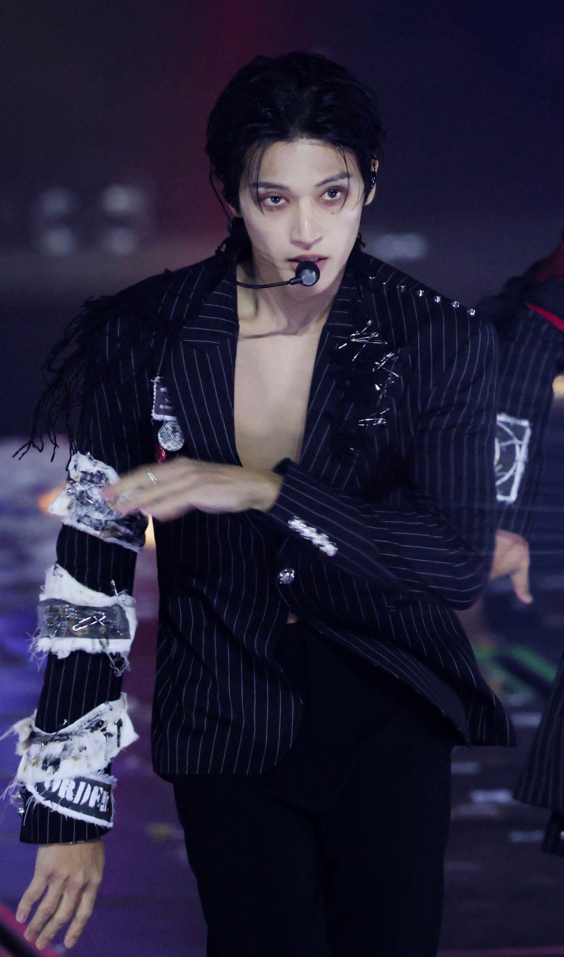 友榮 (ATEEZ)的最新照片