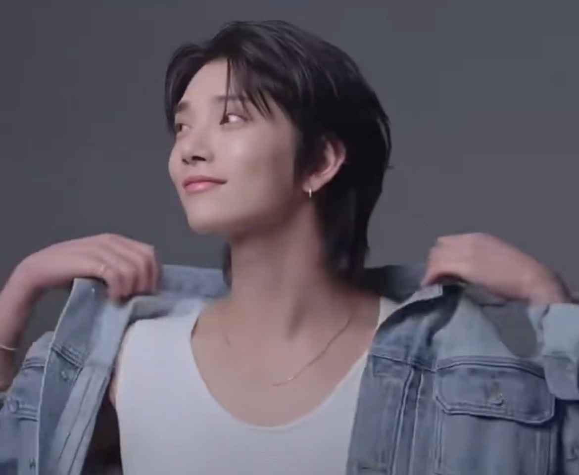 Recent activity shot of Joshua (SEVENTEEN)