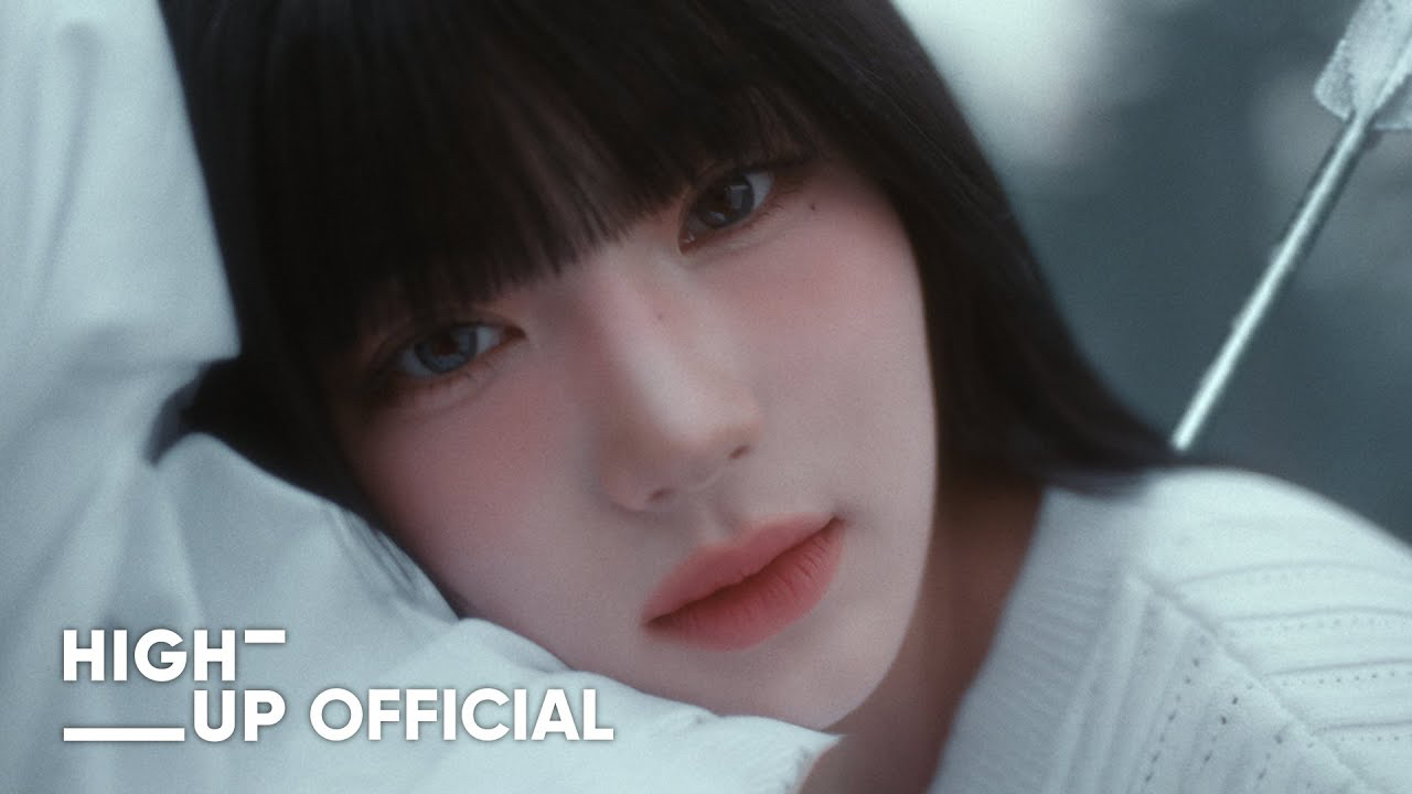 Behind-the-scenes cut of STAYC