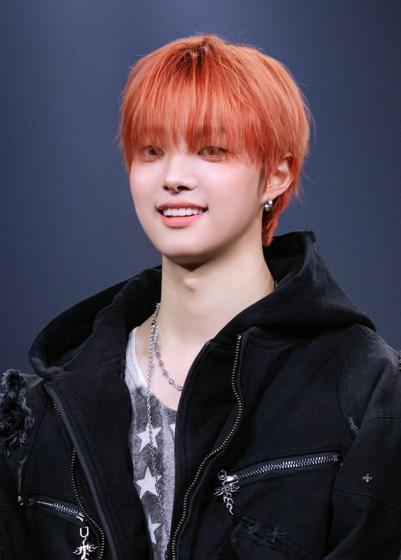 Behind-the-scenes cut of EJ (&TEAM)