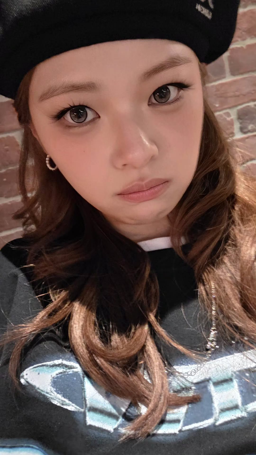 Behind-the-scenes cut of Jeongyeon (TWICE)