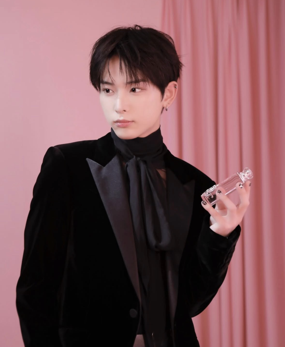 A moment captured by Harua (&TEAM)'s fan