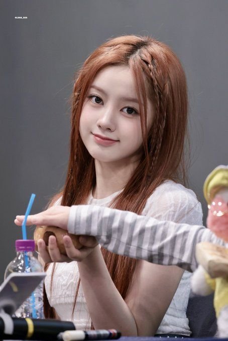 Elisia (UNIS)的幕后花絮