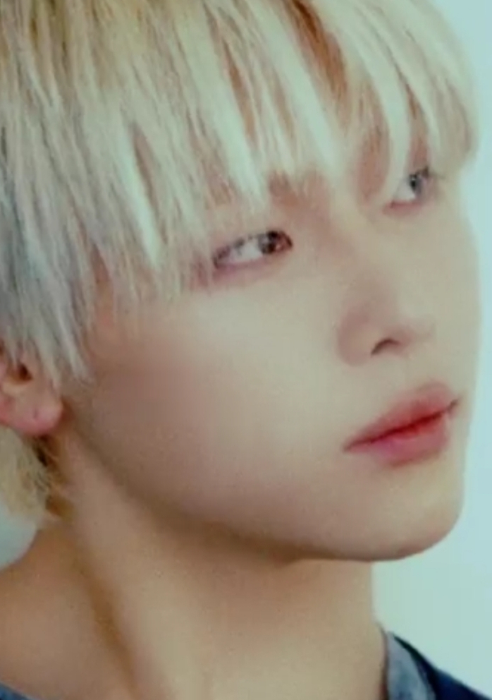 Behind-the-scenes cut of Nicholas (&TEAM)