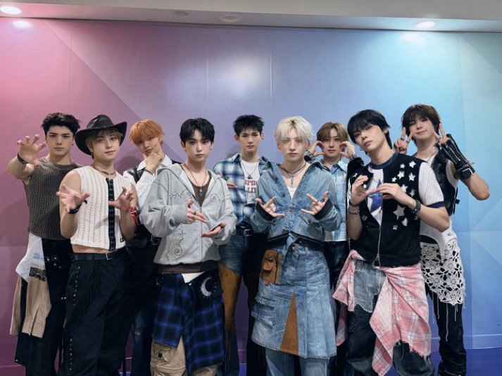 Recent activity shot of &TEAM