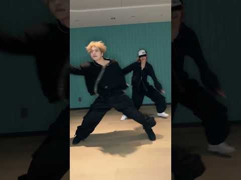 Latest photo of Yeji (ITZY)