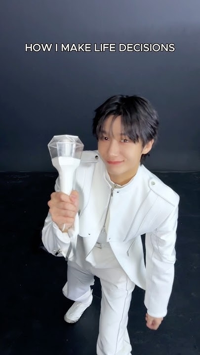 Momen yang diabadikan oleh penggemar MONSTA X
