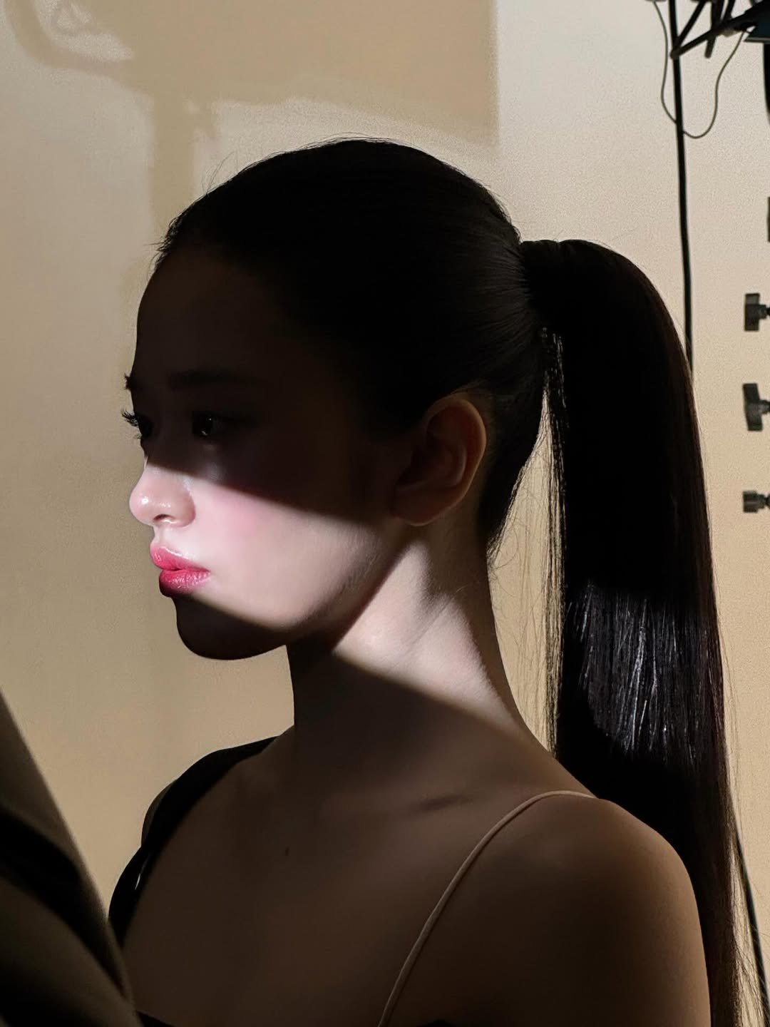 アン・ユジン (IVE)の舞台裏ショット