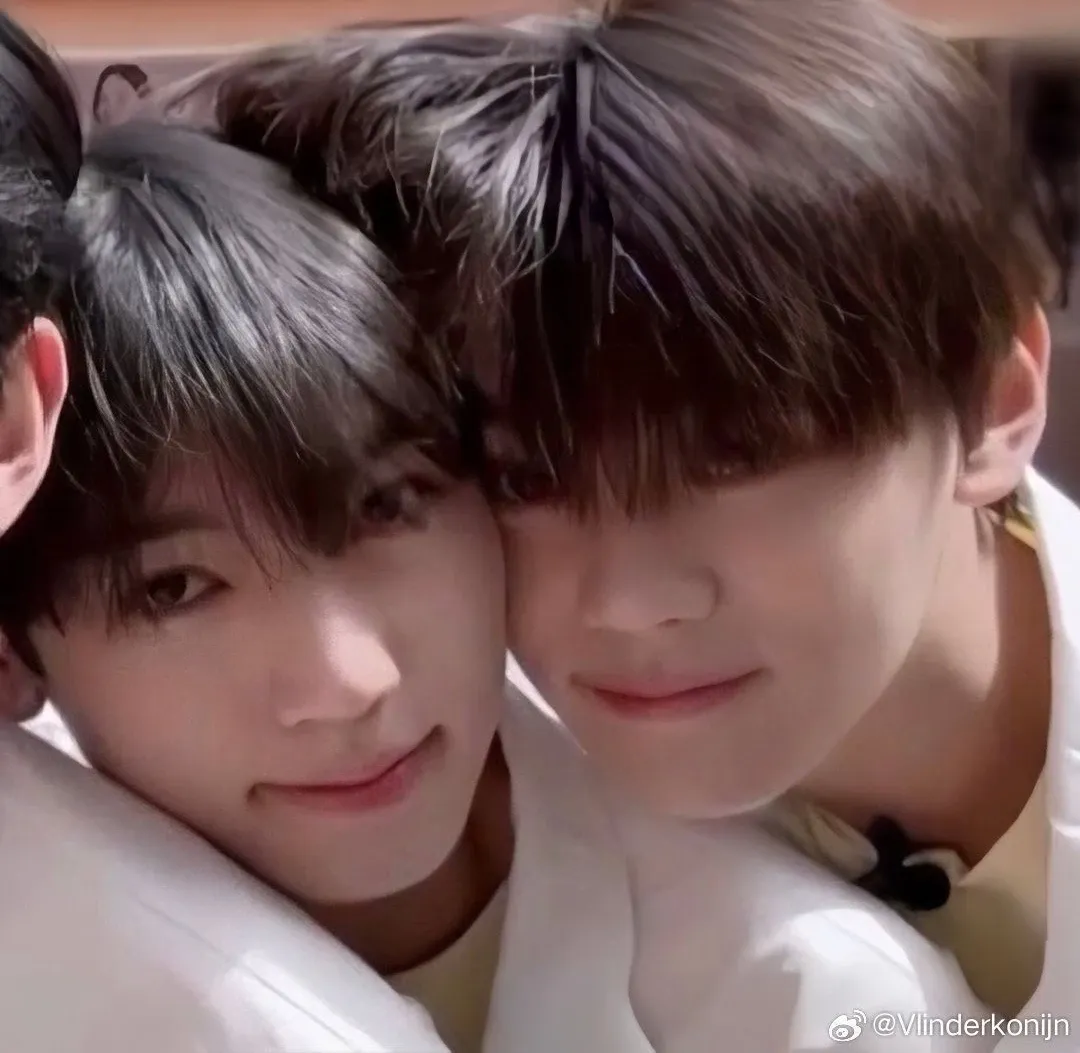 Behind-the-scenes cut of Kim Gyuvin (AND2BLE)