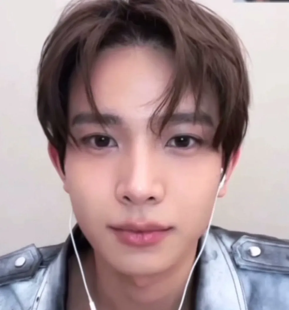 희승의 비하인드 컷