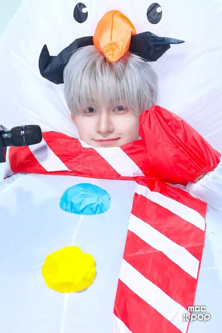 Recent activity shot of Jihoon (TWS)