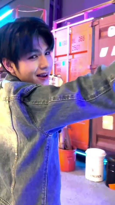 Latest photo of Kim (HORI7ON)