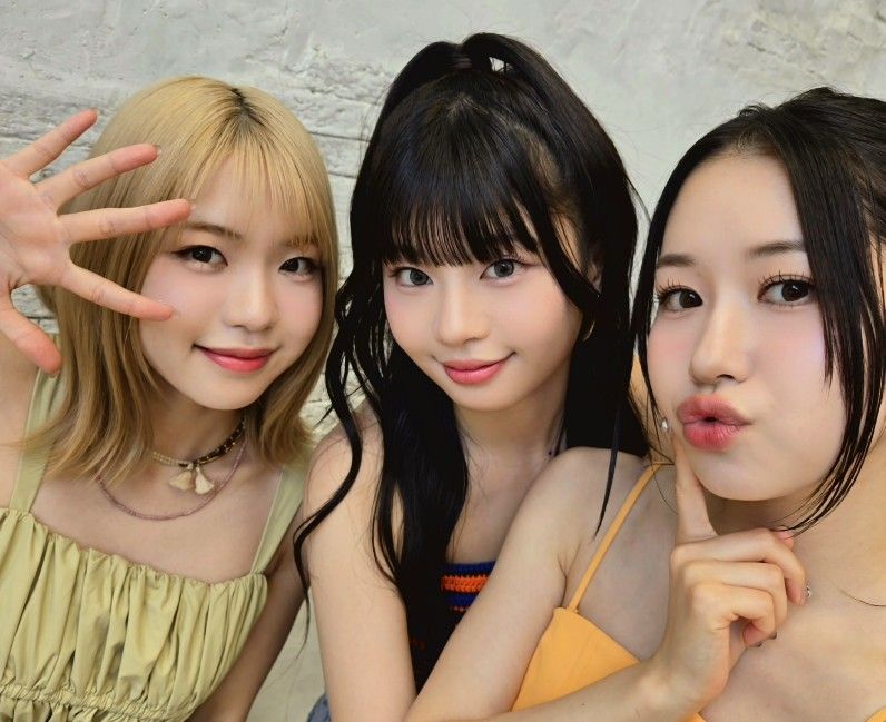 A moment captured by Kasahara Momona (ME:I)'s fan